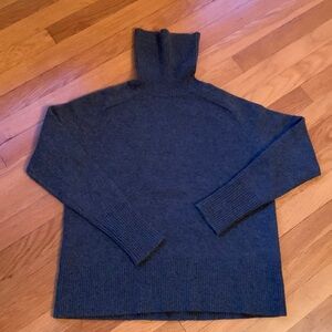 J. Crew womens cashmere turtleneck sweater.  Size small. Charcoal gray